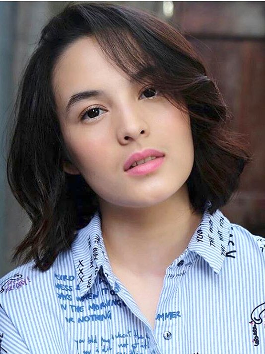 Chelsea Islan: Aktris Indonesia di Foto di HOT51